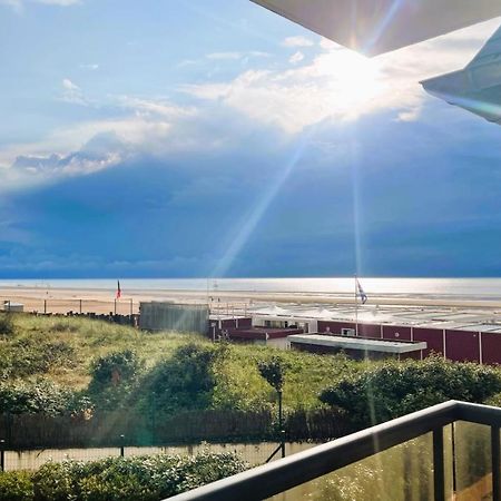 شقة The Ammonite Sea View With Large Balcony Bénerville-sur-Mer المظهر الخارجي الصورة
