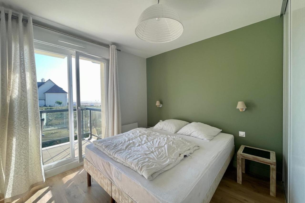 شقة The Ammonite Sea View With Large Balcony Bénerville-sur-Mer المظهر الخارجي الصورة