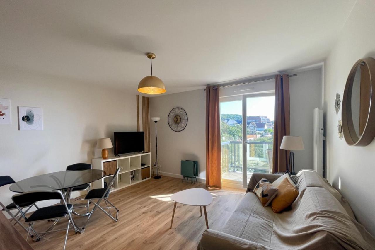 شقة The Ammonite Sea View With Large Balcony Bénerville-sur-Mer المظهر الخارجي الصورة